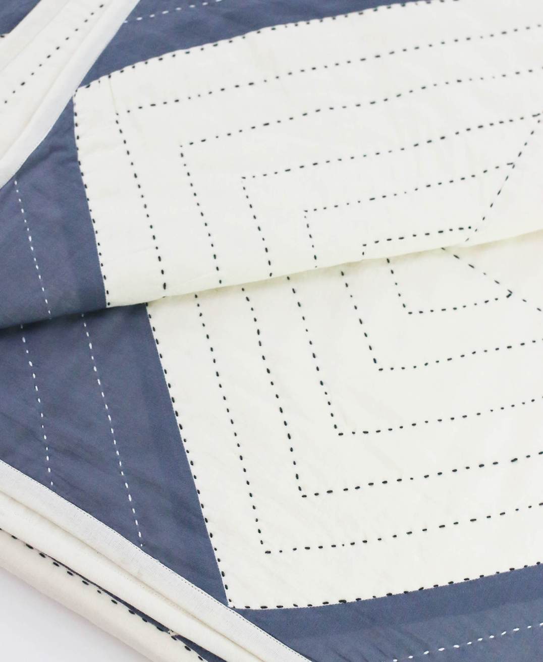Decke - Quilt Triangle Blau