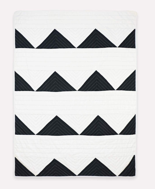 Decke - Quilt Triangle Schwarz